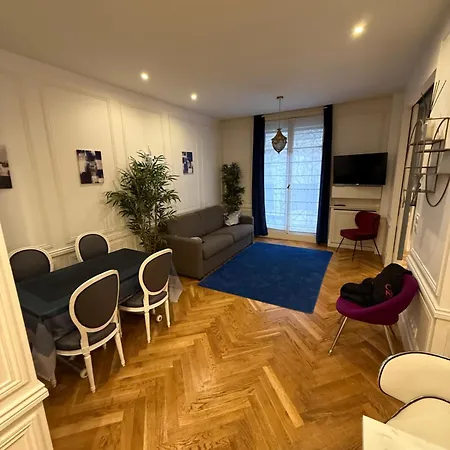 Champs Elysees - Prestigious 1br - Sleeps 5